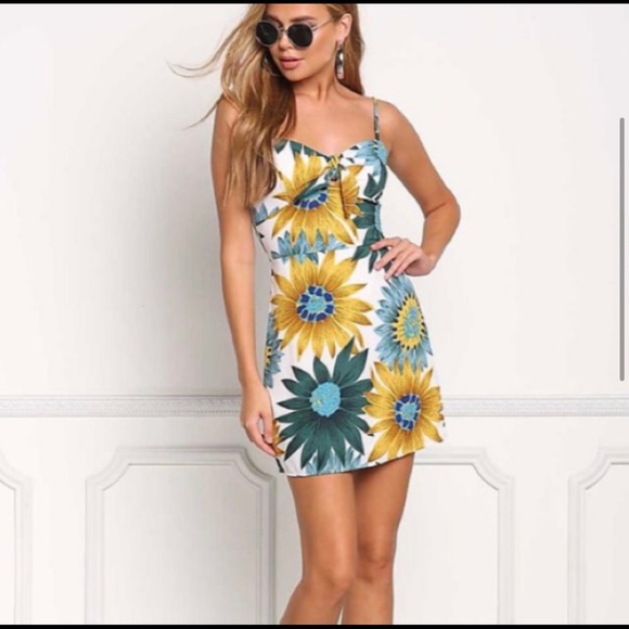 Love Culture NWT Floral Tie front Dress - Picture 5 of 5